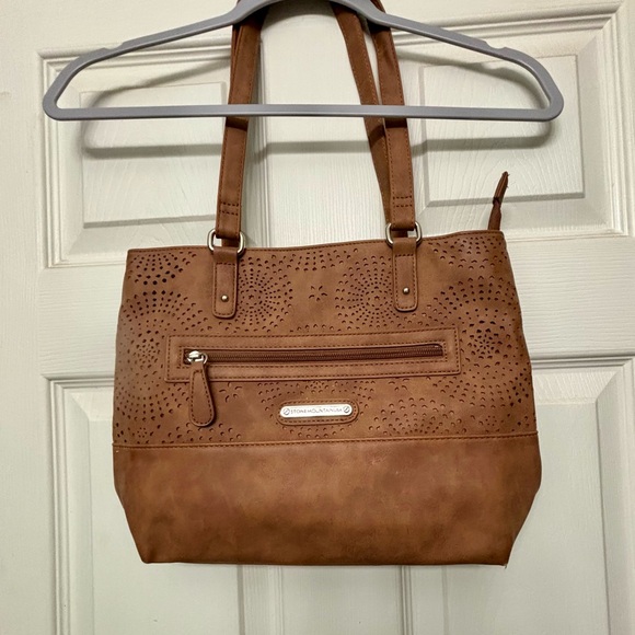 Stone Mountain Nubuck Perforated Tote EUC - Picture 11 of 11